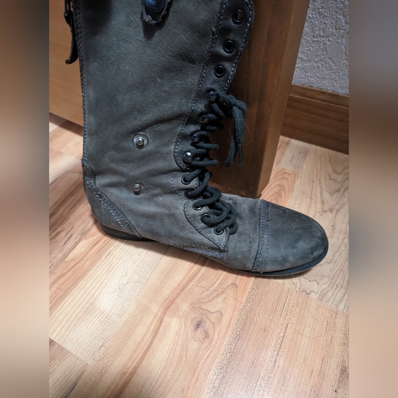 Distressed Steve Madden Roll Down Boots - Picture 4 of 9